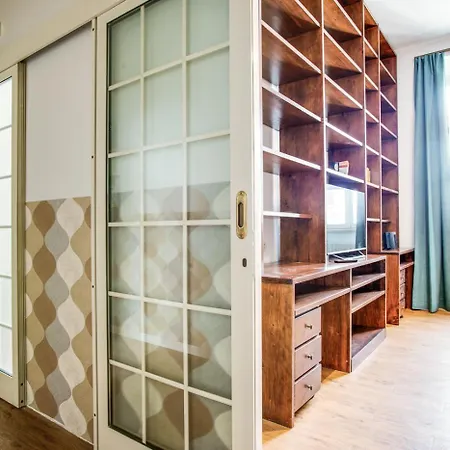 Διαμέρισμα Lovely In - Volturno *